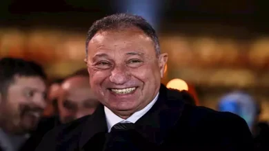 صورة الخطيب يترأس بعثة الأهلي في معسكر تونس