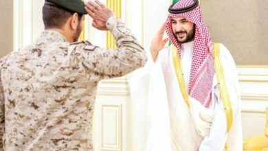 صورة وزير الدفاع يستقبل قادة الوزارة وكبار مسؤوليها بمناسبة عيد الفطر  أخبار السعودية