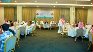 صورة «الشؤون الإسلامية» تنفذ برامج خادم الحرمين لتفطير الصائمين وتوزيع التمور والمصاحف في بنغلاديش