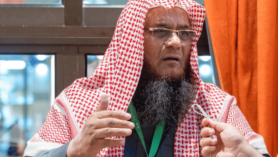 صورة ضمن ضيوف برنامج خادم الحرمين للعمرة.. «محمد أشفاق» يروي تجربته مع ترجمة «كلمة التوحيد»