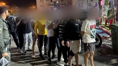 صورة هآرتس: الشرطة الإسرائيلية تتسابق على اعتقال عمال الضفة وتُهمل الجريمة