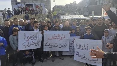صورة تواصل المسيرات الحاشدة في قطاع غزة للمطالبة بوقف العدوان