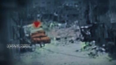صورة سرايا القدس تبث مشاهد لتفجير دبابة إسرائيلية في حي الشجاعية