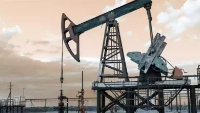 صورة ترقب في سوق النفط العالمي وسط تهديدات إيران بإغلاق مضيق هرمز