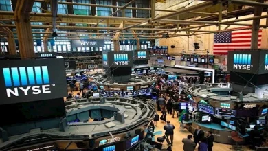 صورة الأسهم الأمريكية تعود للتراجع بعد  إعلان  زيادة الرسوم الجمركية على الصين  145%