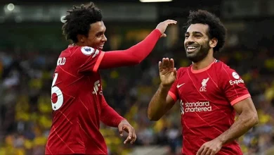 صورة هل وجه ليفربول رسالة لألكسندر أرنولد خلال فيديو تجديد صلاح؟