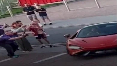 صورة بعد تجديد عقده.. محمد صلاح يخطف الأنظار بسيارة قيمتها 25 مليون جنيه