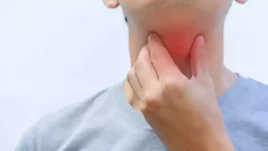صورة ما العلاقة بين التهاب الحلق بعد نزلات البرد والغدة الدرقية؟