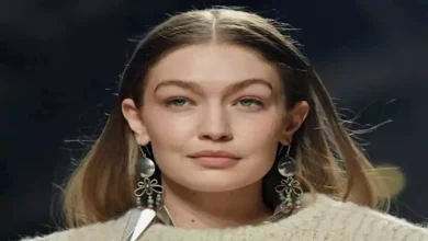 صورة جيجي حديد تتعرض لموقف محرج أمام الكاميرات – 10 صور تكشف ما حدث