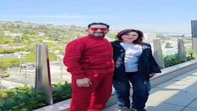 صورة إلهام شاهين تنشر صورا مع أحمد حلمي بشوارع لوس أنجلوس