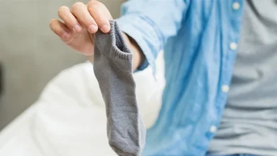 صورة إصابة رجل صيني بعدوى خطيرة بعد استنشاق جواربه.. ماذا تعرف عن الرشاشيات؟