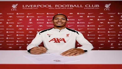 صورة بعد محمد صلاح.. ليفربول يوقع عقدا جديدا مع فيرجيل فان ديك