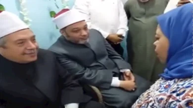 صورة فيديو أثار تفاعلا.. “كرم” فتاة من ذوات الهمم تقرأ القرآن على أئمة أزهريين