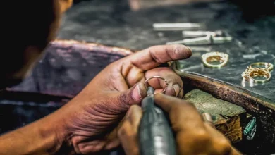 صورة بعد ارتفاعاته التاريخية.. مصانع الذهب تلجأ إلى تخفيف أوزان المشغولات