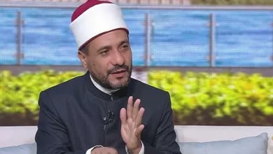 صورة الشيخ إبراهيم حلس يوضح كيفية التواصل مع الجيران بإحسان