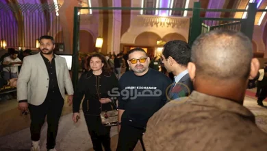 صورة عزاء سليمان عيد.. وصول رامي إمام وشريف منير وعدد كبير من نجوم الفن