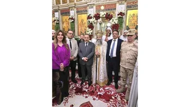 صورة لقاء سويدان تحتفل بعيد القيامة في دير المحرق (صور)