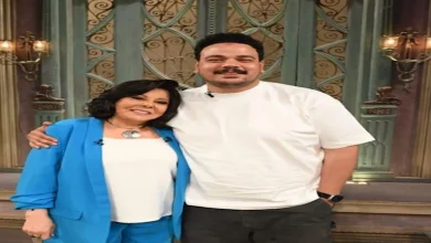 صورة الليلة.. مصطفى غريب وشقيقه وأصدقاء طفولته في ضيافة “صاحبة السعادة”