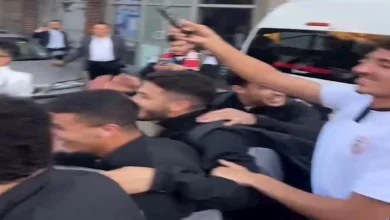صورة “بالشماريخ والهتافات”.. جماهير الزمالك تشعل الأجواء مع اللاعبين بعد التعادل مع ستيلينبوش