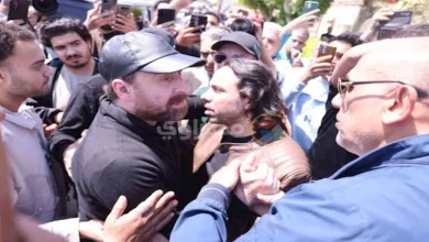 صورة 25 صورة لـ نجوم الفن في جنازة زوجة نضال الشافعي