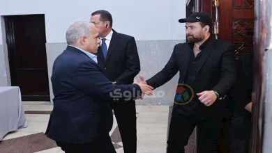 صورة بالصور.. نضال الشافعي يتلقى العزاء في زوجته هند علي بالشيخ زايد