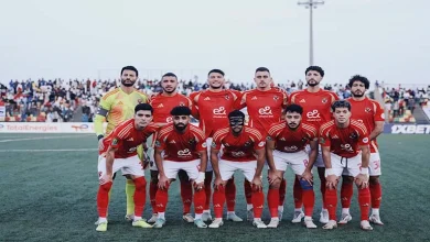 صورة “هل هذا هو الأهلي بنسخة البطل؟”.. خليل البلوشي يثير تفاعلا بتعليقه خلال المباراة أمام الهلال