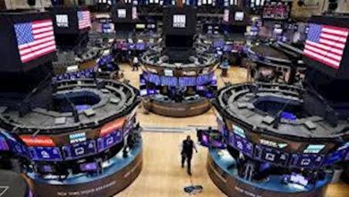 صورة مؤشرات وول ستريت تنتعش بعد دعوة ترامب للأمريكيين