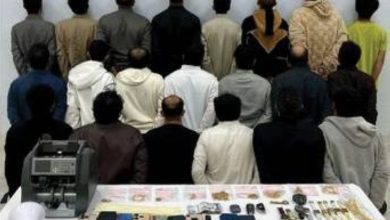 صورة الرياض: القبض على 21 شخصاً لانتحالهم صفة غير صحيحة وسرقة المارة والمنازل  أخبار السعودية
