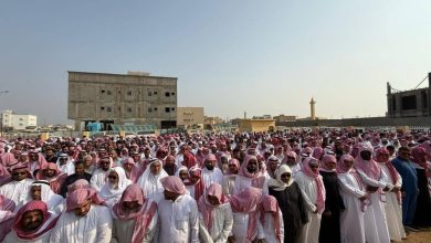 صورة جموع كبيرة تودّع شيخ قبيلة النجامية في محافظة الطوال بجازان  أخبار السعودية