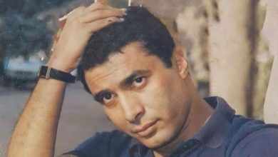 صورة أحمد زكي أُصيب بالعمى قبل وفاته.. مدير أعماله يكشف مفاجآت صادمة  أخبار السعودية