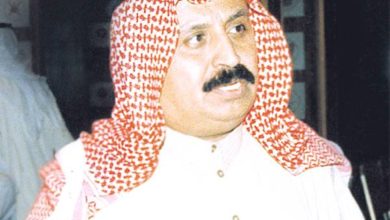 صورة سليمان العيسى.. بين قراءة «المراسيم» إلى أحاديث الناس  أخبار السعودية