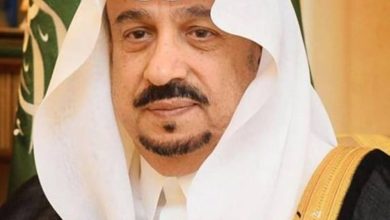صورة أمير الرياض يعزّي الطبيشي في وفاة والدته  أخبار السعودية
