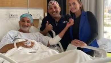 صورة باسم يوسف يخضع لجراحة دقيقة في العمود الفقري  أخبار السعودية