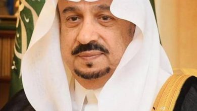 صورة أمير الرياض يعزّي في وفاة سعد البواردي  أخبار السعودية
