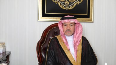 صورة قانوني لـ «عكاظ»: لا يحق للمستهلك المطالبة بفرق سعر «البراند»  أخبار السعودية