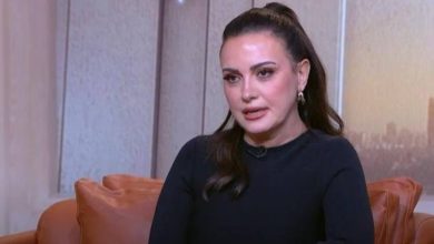 صورة ريهام عبدالغفور تبكي على الهواء وتوجّه رسالة مؤثرة لوالدها  أخبار السعودية
