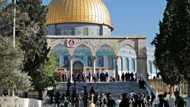 صورة الاحتلال يبعد خطيب المسجد الأقصى بعد إدانته للعدوان في غزة (صور)