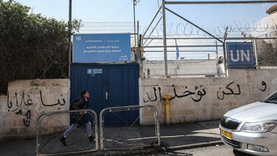 صورة “عدالة”: المحكمة العليا ترفض للمرة الثانية طلبا لتجميد تنفيذ القوانين المناهضة للأونروا