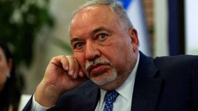صورة ليبرمان: إسرائيل بحالة “غليان” ولا ينبغي أن نصل للاغتيال السياسي
