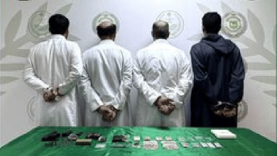صورة القبض على 4 مواطنين بالمنطقة الشرقية لترويجهم مادتي الحشيش والإمفيتامين المخدرتين