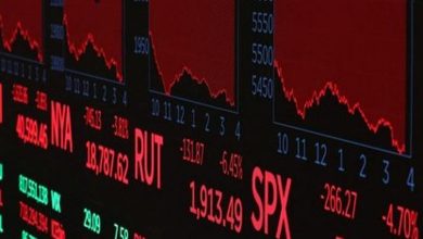صورة الأسواق العالمية تتجه لتسجيل أسوأ أداء أسبوعي منذ مارس 2020.. والصين تلوذ بالذهب