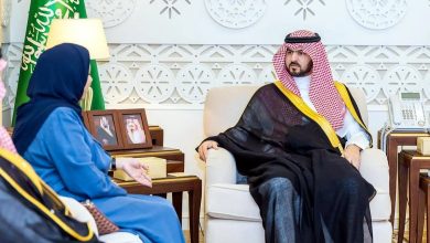 صورة نائب أمير الشرقية يستقبل مدير عام فرع الأحوال المدنية بالمنطقة