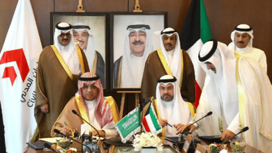 صورة المملكة والكويت توقّعان مذكرة تفاهم في مجال الطيران المدني
