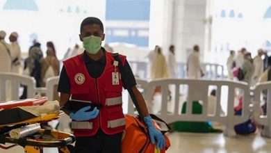 صورة إنقاذ حالتين نوعيتين لمعتمرين داخل الحرم المكي