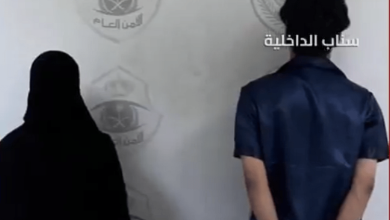 صورة القبض على مواطن ووافدة لانتحالهما صفة غير صحيحة وارتكاب حوادث جنائية بالرياض