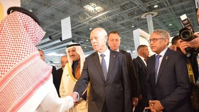 صورة الرئيس التونسي يزور جناح جامعة نايف بمعرض تونس للكتاب ويشيد بجهودها في تعزيز الأمن العربي