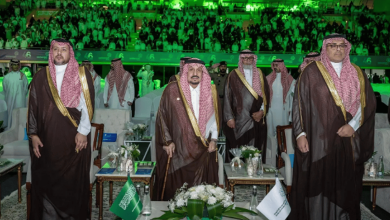 صورة أمير الرياض يرعى حفل تخريج طلاب الجامعة السعودية الإلكترونية لعام 1446هـ