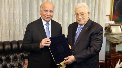 صورة الرئيس يتسلم دعوة من نظيره العراقي للمشاركة في القمة العربية الشهر المقبل