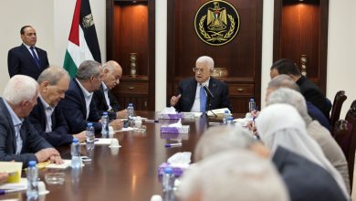صورة “فتح” دعت “حماس” إلى التوقف عن اللعب بمصير الشعب الفلسطيني وفقا لأجنداتها الخارجية
