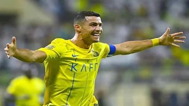 صورة أول لاعب كرة قدم في التاريخ يدخل نادي المليارديرات.. من هو؟